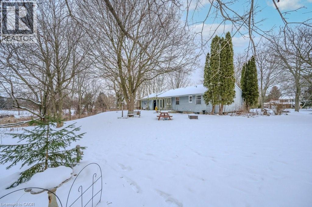 












39 BANNOCKBURN Road

,
Kitchener,







Ontario
N2R1M1

