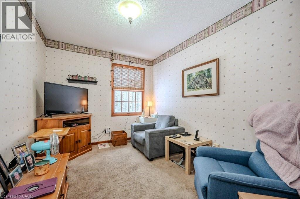 












39 BANNOCKBURN Road

,
Kitchener,




Ontario
N2R1M1

