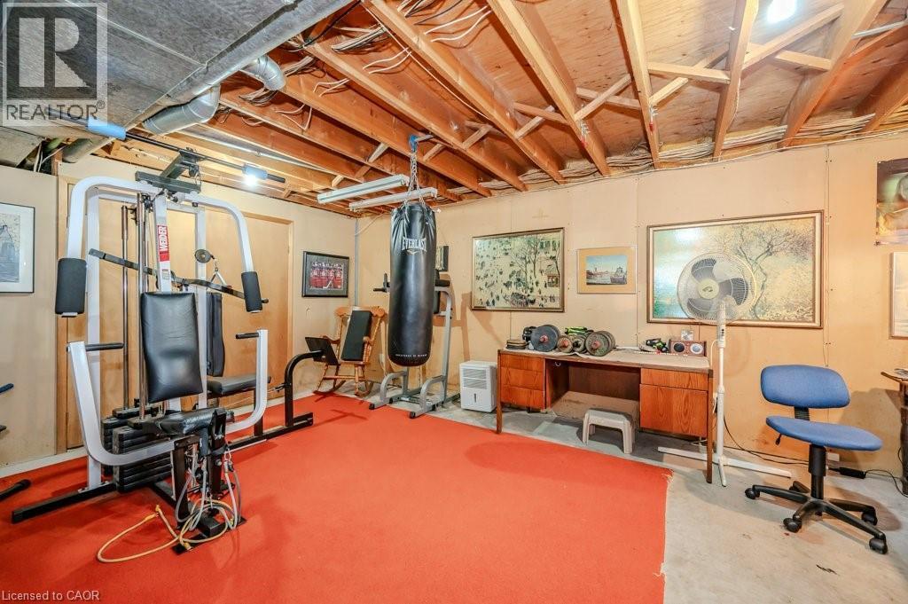 












39 BANNOCKBURN Road

,
Kitchener,




Ontario
N2R1M1

