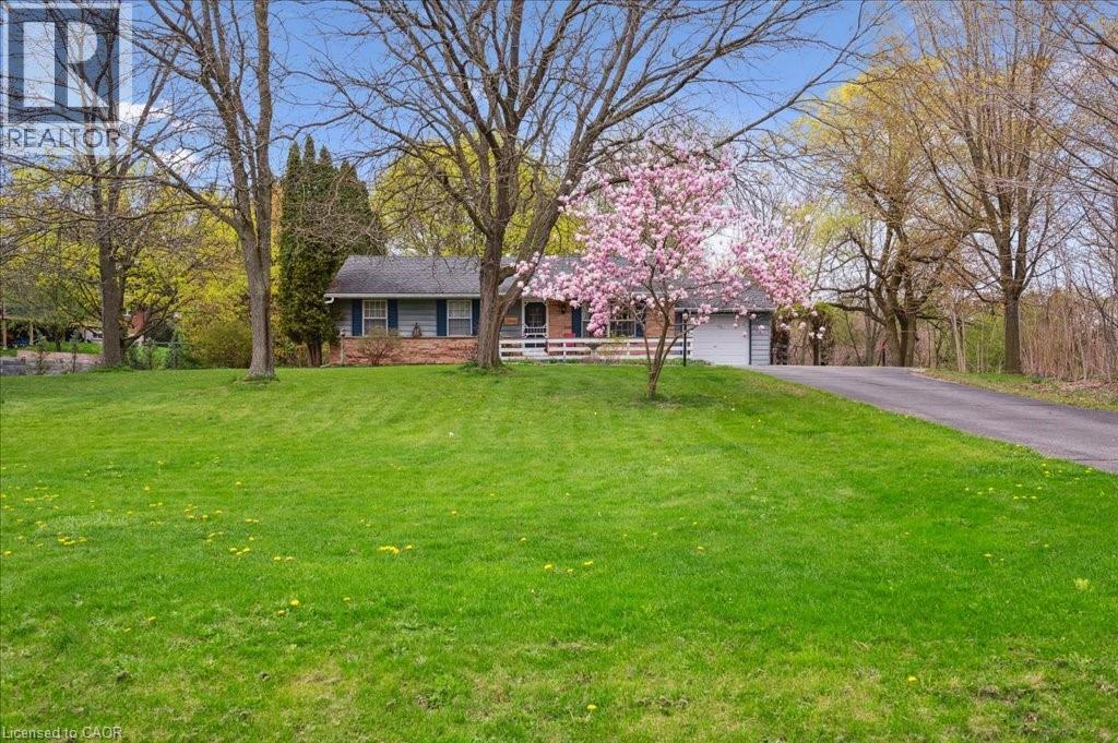 












39 BANNOCKBURN Road

,
Kitchener,




Ontario
N2R1M1

