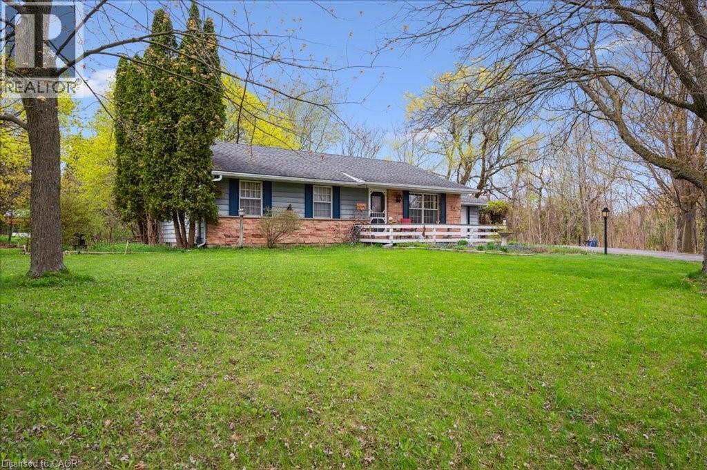 












39 BANNOCKBURN Road

,
Kitchener,




Ontario
N2R1M1

