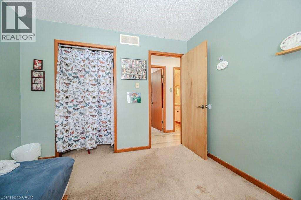 












39 BANNOCKBURN Road

,
Kitchener,




Ontario
N2R1M1

