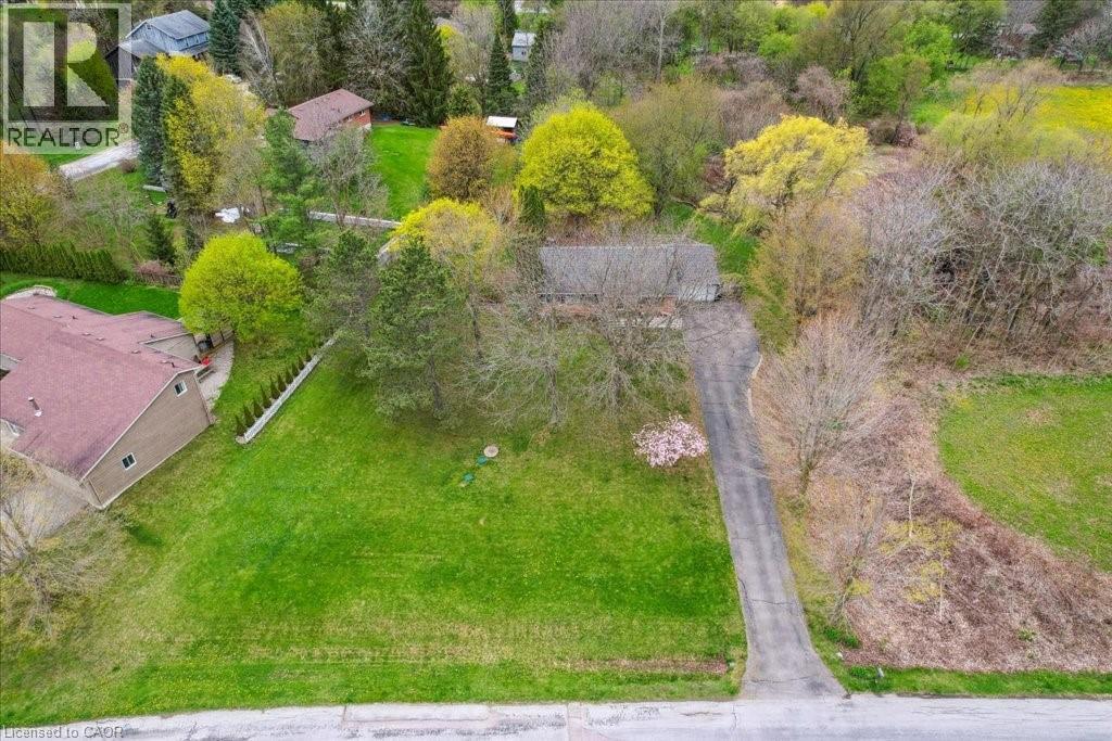 












39 BANNOCKBURN Road

,
Kitchener,




Ontario
N2R1M1

