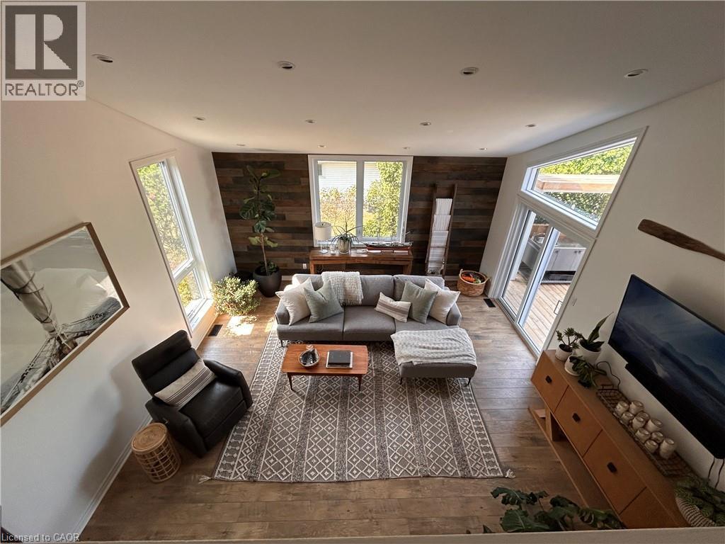 












657 WINDHAM ROAD 14

,
Simcoe,




Ontario
N3Y4K6

