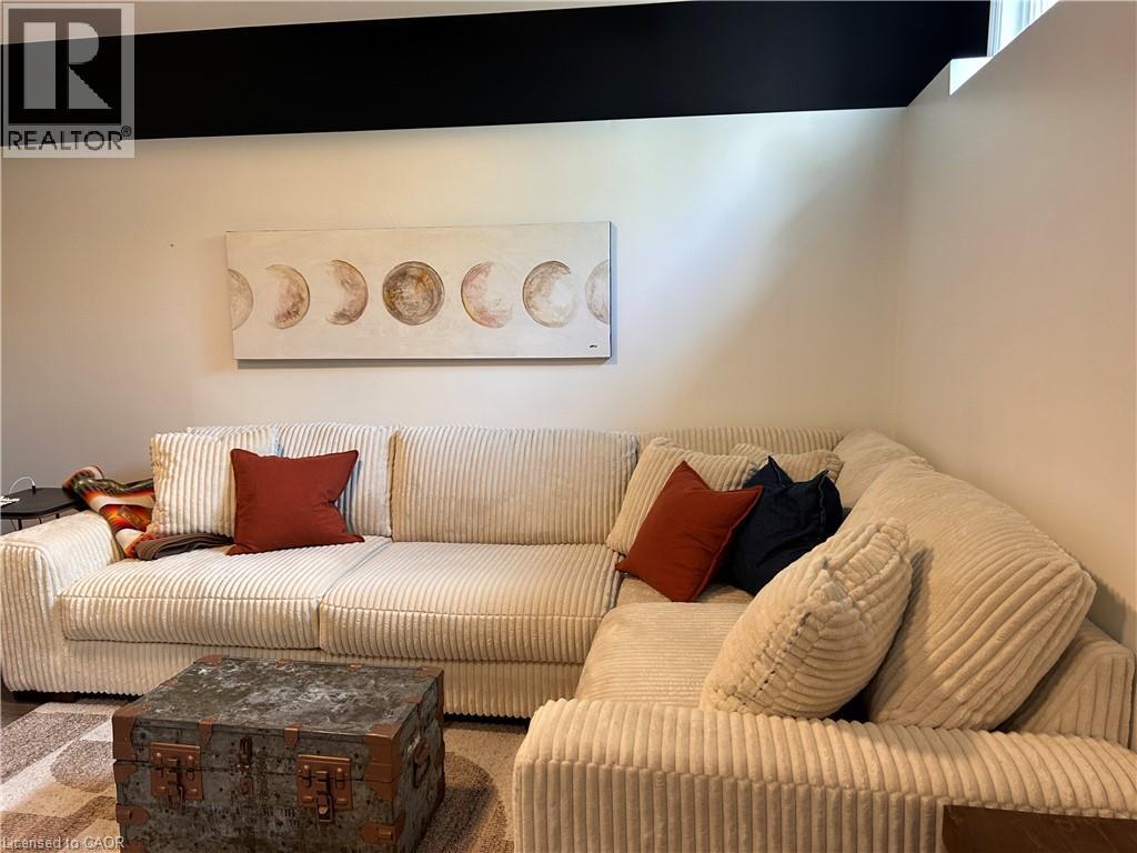 












657 WINDHAM ROAD 14

,
Simcoe,




Ontario
N3Y4K6

