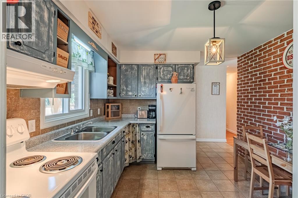 












26 DOUGLAS Avenue

,
Simcoe,




Ontario
N3Y4X4

