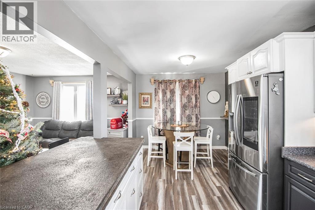 












171 KNEIDER Avenue

,
Dunnville,




Ontario
N1A1A6

