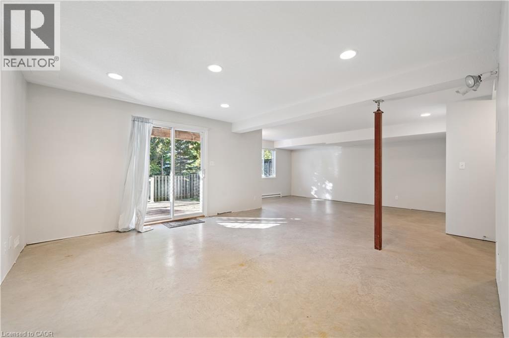 












17 TERRAVIEW Crescent

,
Guelph,




Ontario
N1G5A7

