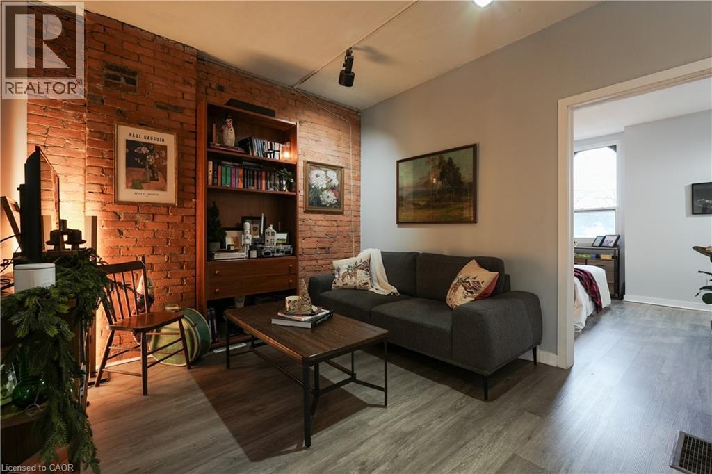 












267-277 KING WILLIAM Street

,
Hamilton,




Ontario
L8L1N9

