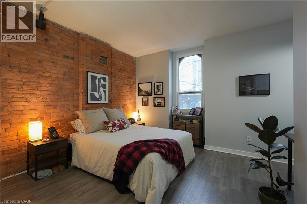 












267-277 KING WILLIAM Street

,
Hamilton,




Ontario
L8L1N9

