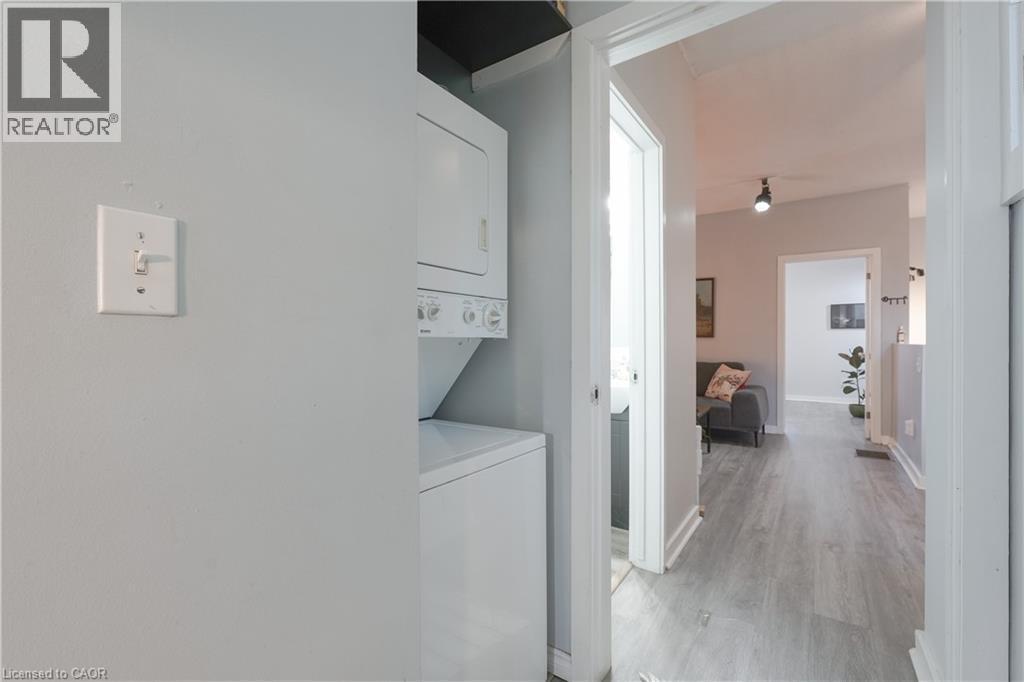 












267-277 KING WILLIAM Street

,
Hamilton,




Ontario
L8L1N9

