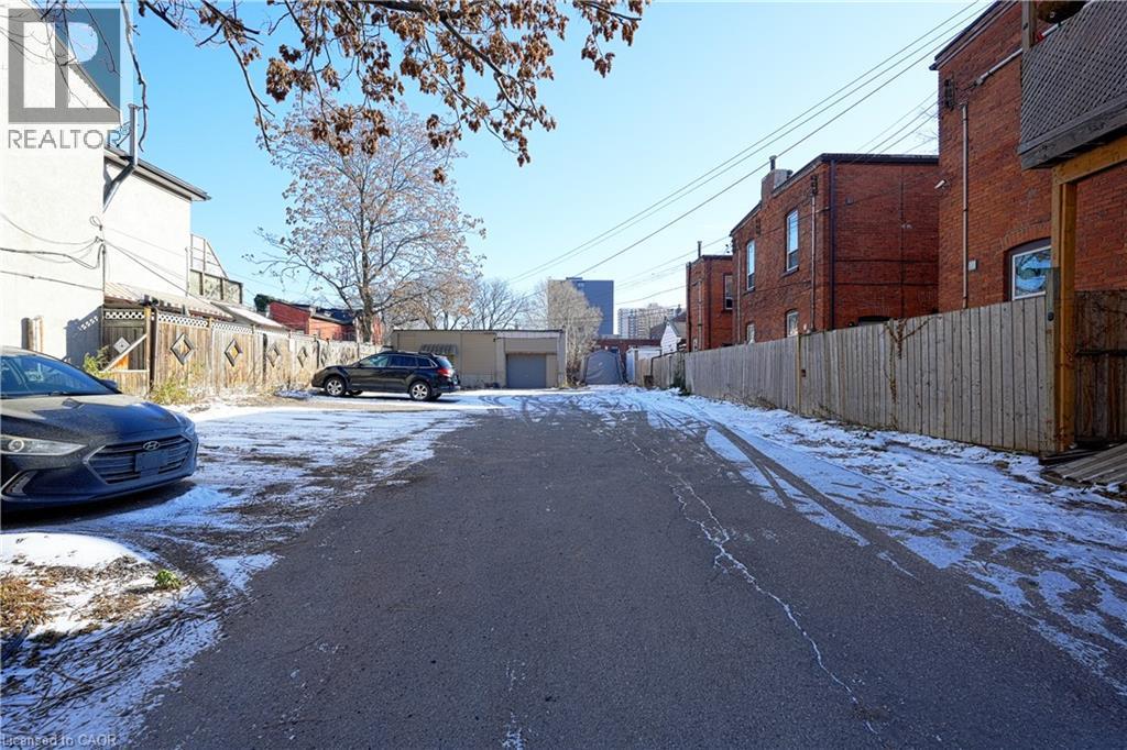 












267-277 KING WILLIAM Street

,
Hamilton,




Ontario
L8L1N9

