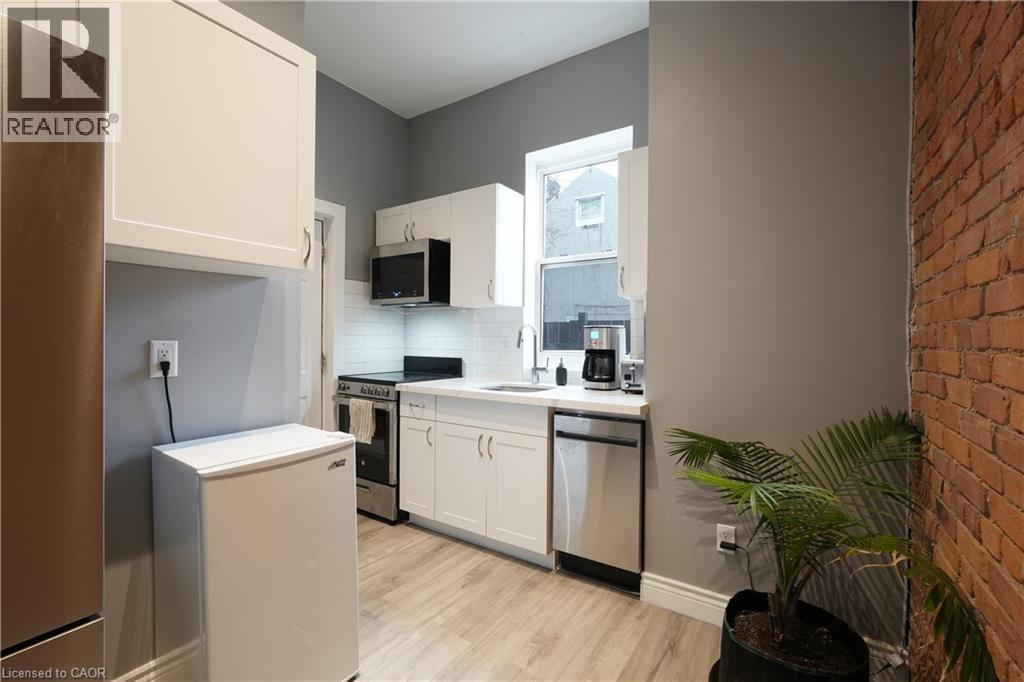 












267-277 KING WILLIAM Street

,
Hamilton,




Ontario
L8L1N9

