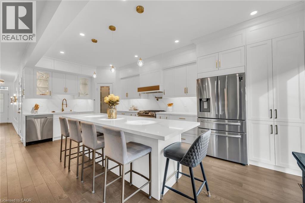 












122 SHOREVIEW Place

,
Stoney Creek,




Ontario
L8E0J4

