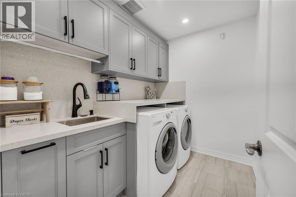 












122 SHOREVIEW Place

,
Stoney Creek,




Ontario
L8E0J4

