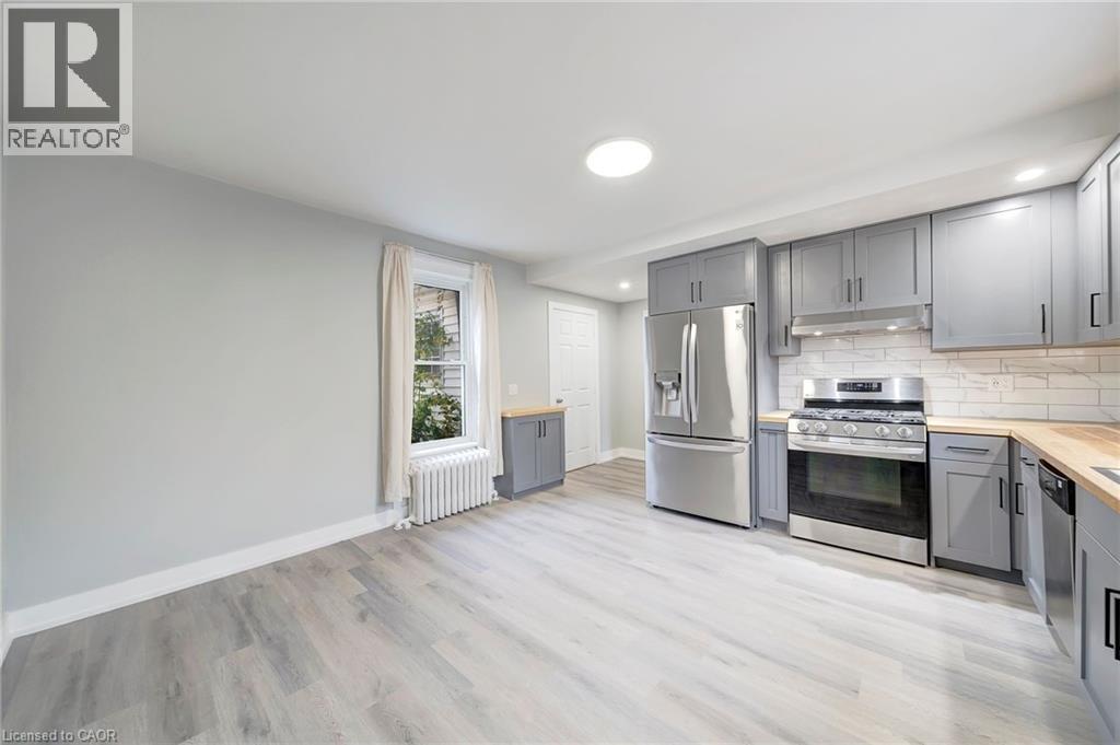 












115 WEST MAIN Street

,
Welland,




Ontario
L3C4Z8

