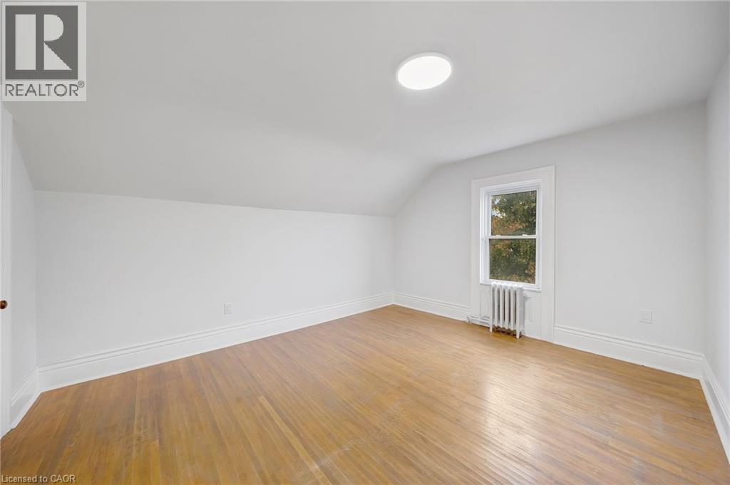 












115 WEST MAIN Street

,
Welland,




Ontario
L3C4Z8

