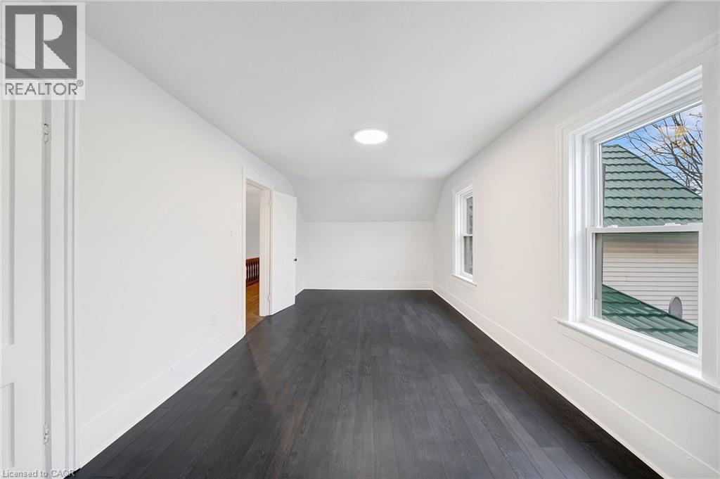 












115 WEST MAIN Street

,
Welland,




Ontario
L3C4Z8

