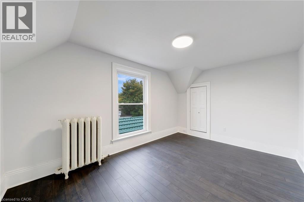 












115 WEST MAIN Street

,
Welland,




Ontario
L3C4Z8

