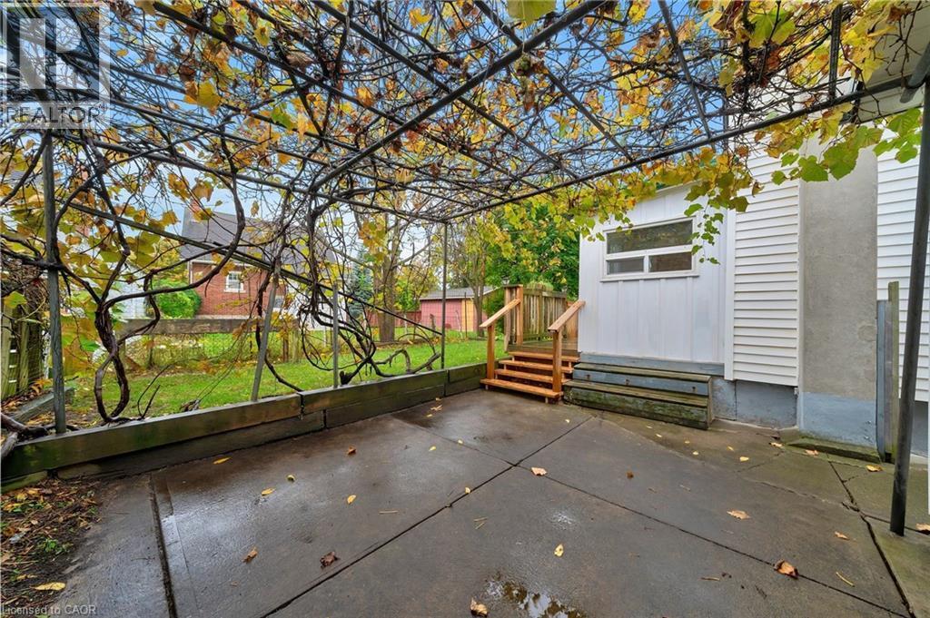 












115 WEST MAIN Street

,
Welland,




Ontario
L3C4Z8

