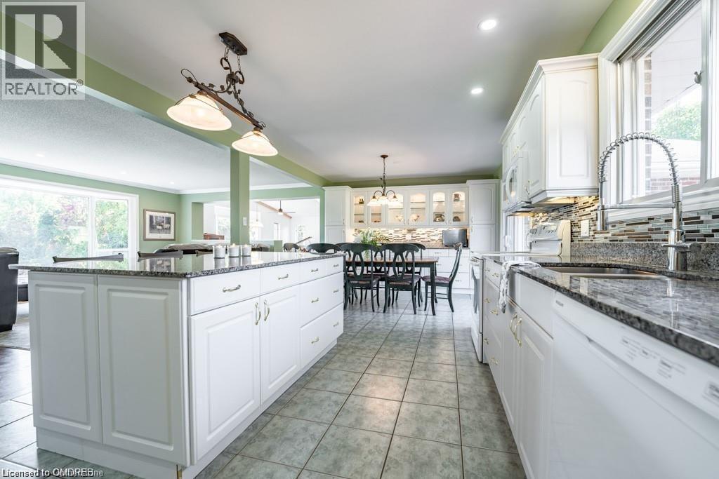 












9630 WELLINGTON RD 42

,
Erin,




Ontario
L7G4S8

