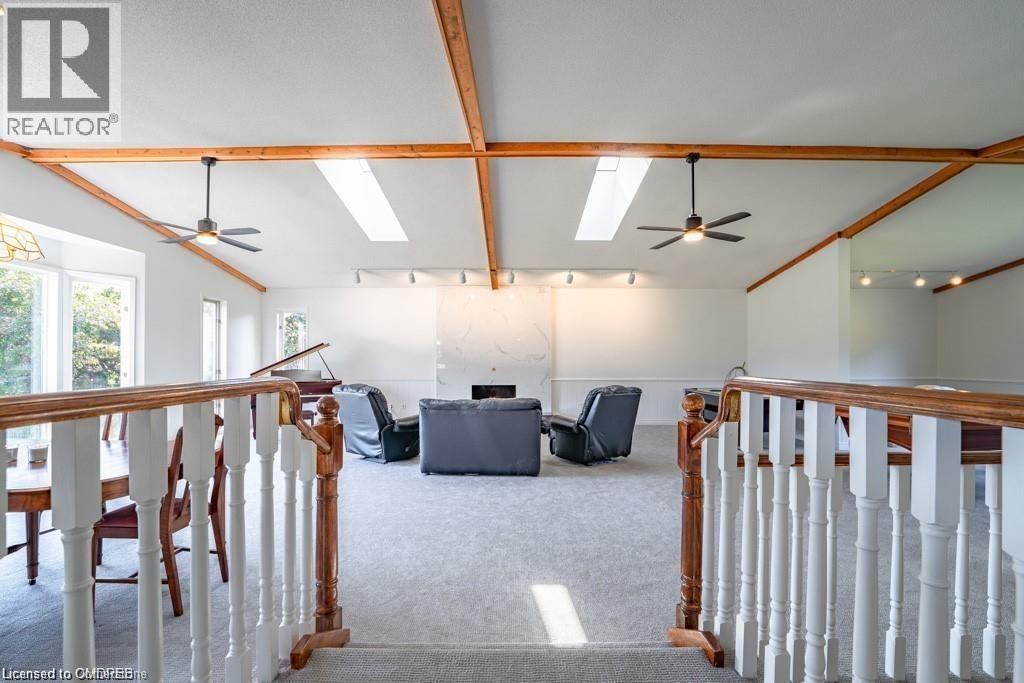 












9630 WELLINGTON RD 42

,
Erin,




Ontario
L7G4S8

