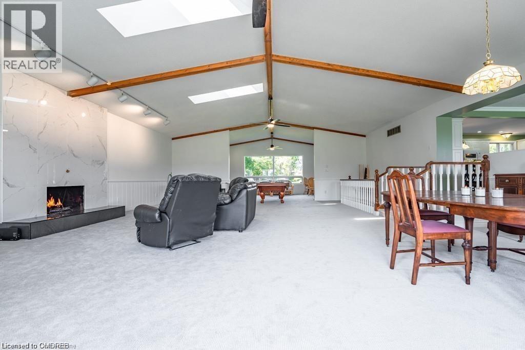 












9630 WELLINGTON RD 42

,
Erin,




Ontario
L7G4S8

