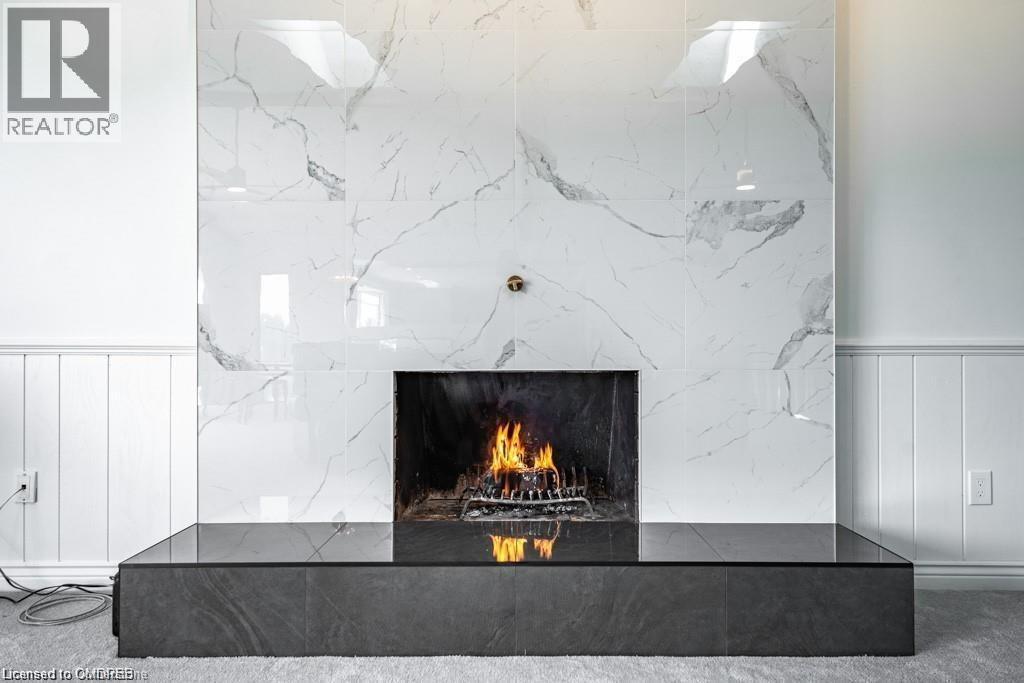 












9630 WELLINGTON RD 42

,
Erin,




Ontario
L7G4S8

