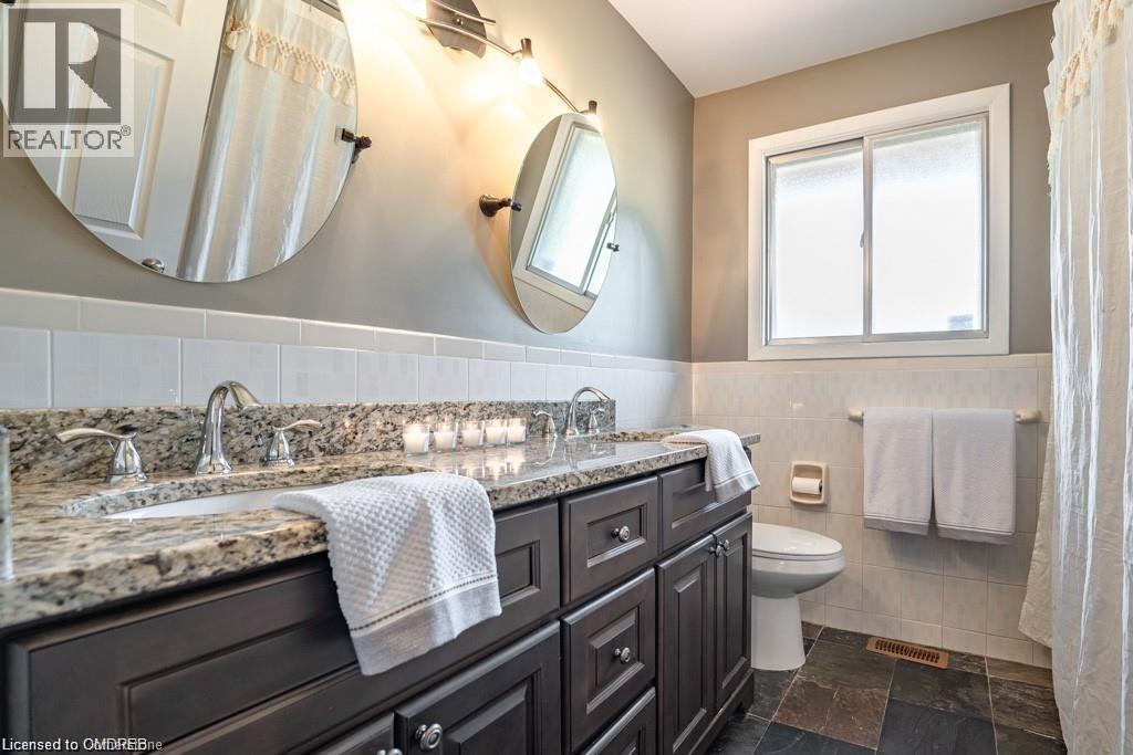 












9630 WELLINGTON RD 42

,
Erin,




Ontario
L7G4S8

