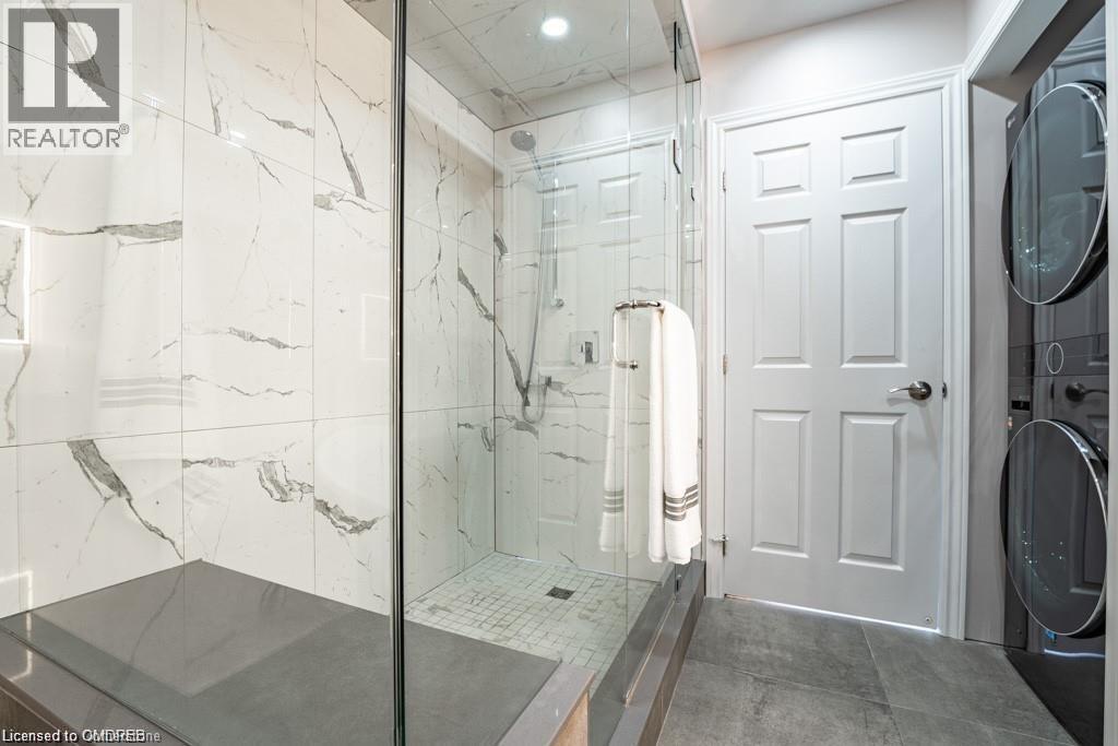 












9630 WELLINGTON RD 42

,
Erin,




Ontario
L7G4S8

