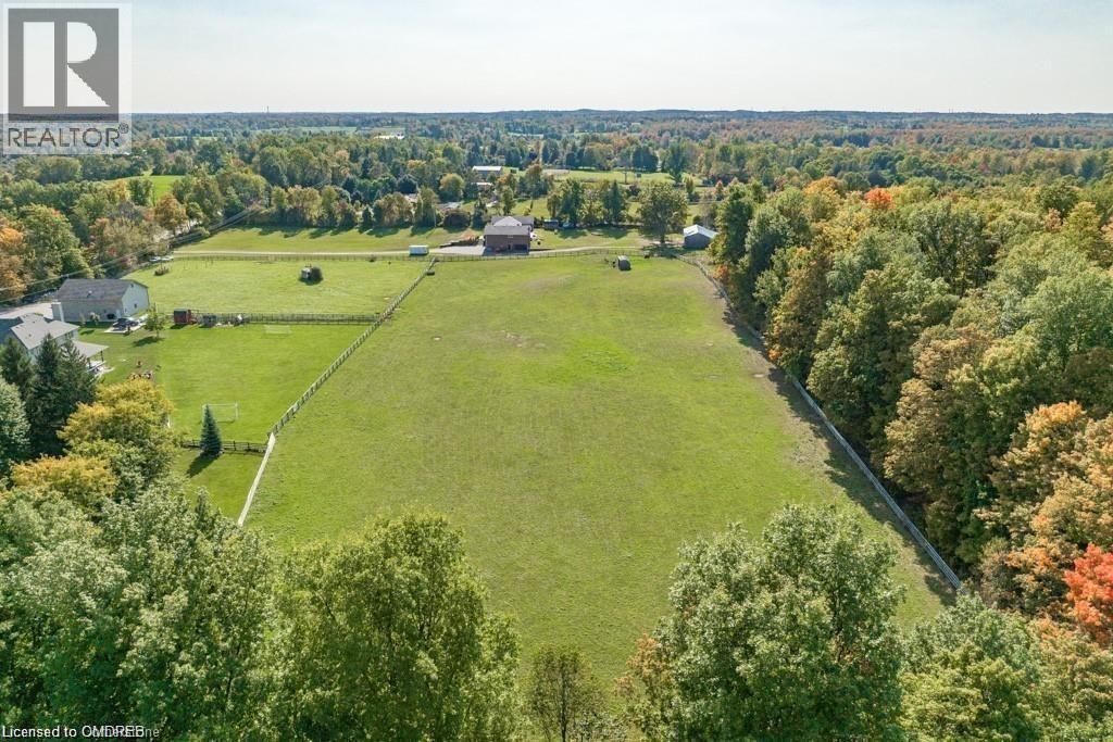 












9630 WELLINGTON RD 42

,
Erin,




Ontario
L7G4S8

