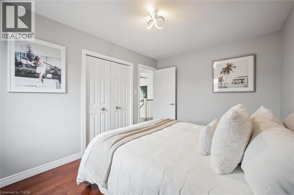 












279 FARLEY Drive

,
Guelph,




Ontario
N1L1N6

