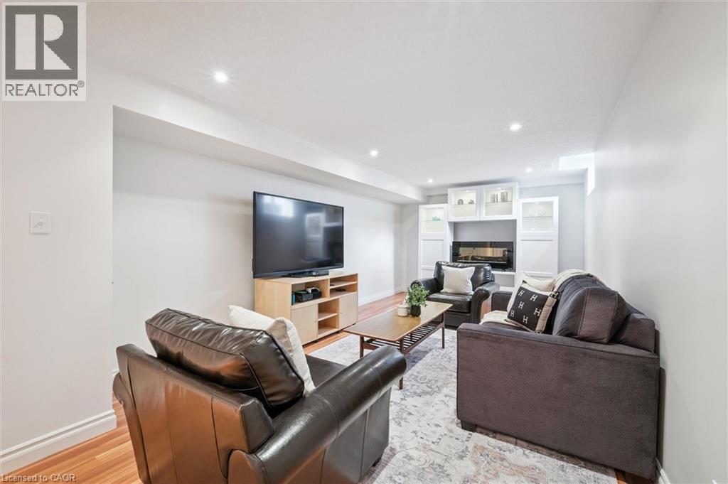 












279 FARLEY Drive

,
Guelph,




Ontario
N1L1N6

