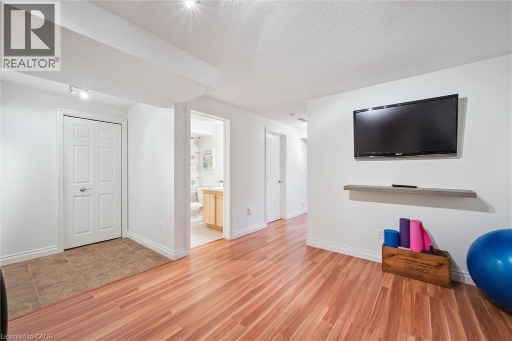 












279 FARLEY Drive

,
Guelph,




Ontario
N1L1N6

