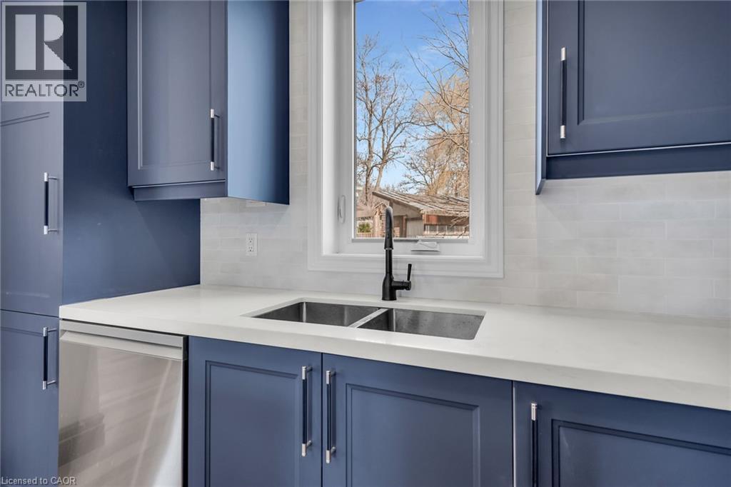 












2076 MAIN Street N

,
Jarvis,




Ontario
N0A1J0

