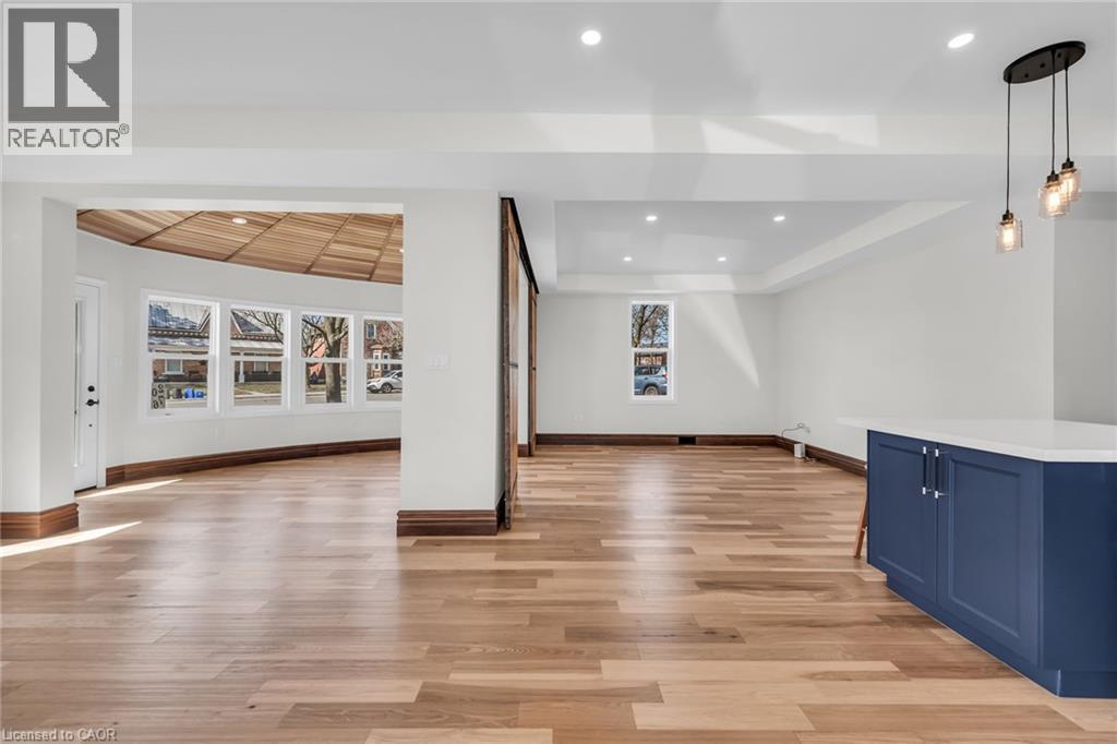 












2076 MAIN Street N

,
Jarvis,




Ontario
N0A1J0

