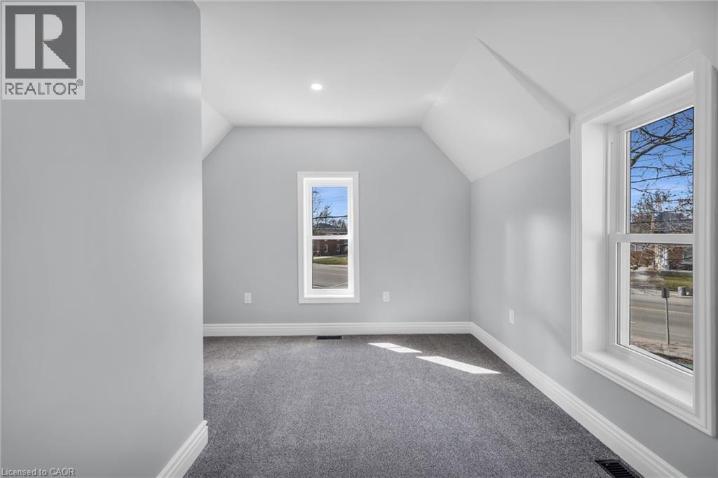 












2076 MAIN Street N

,
Jarvis,




Ontario
N0A1J0

