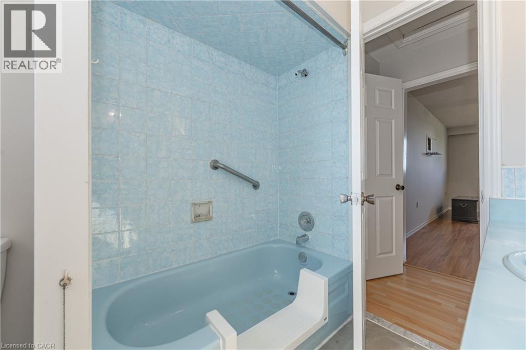 












631 FOUR MILE CREEK Road

,
Niagara-on-the-Lake,




Ontario
L0S1J0

