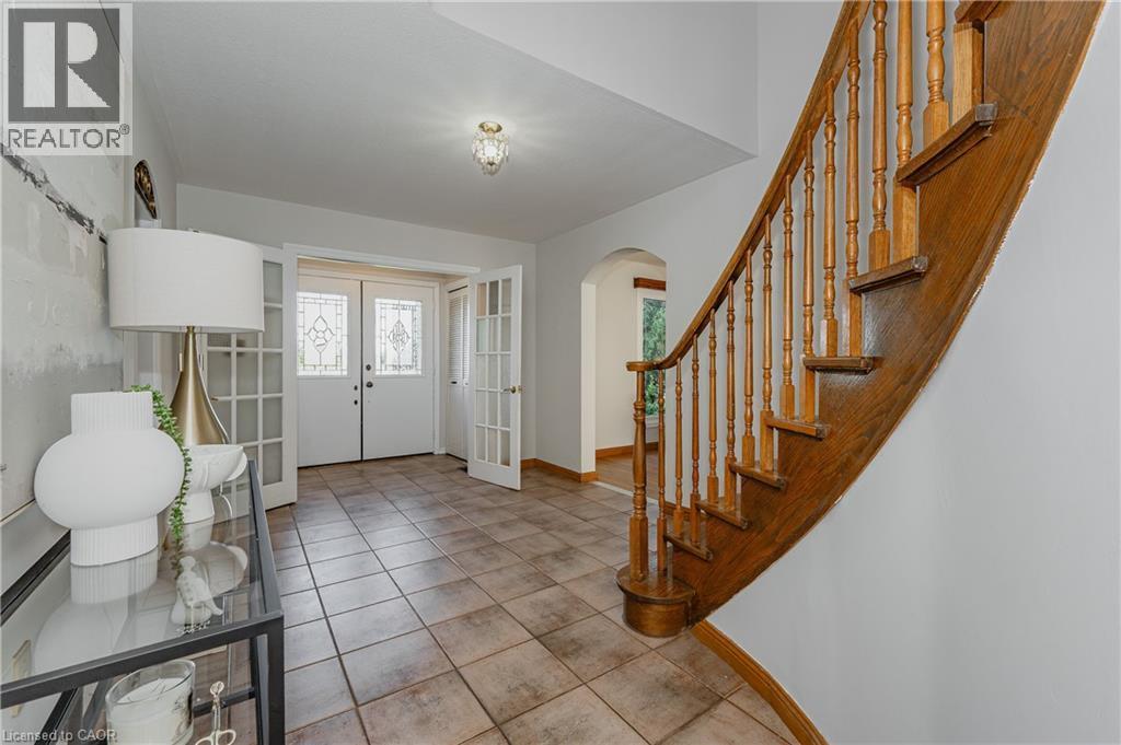 












631 FOUR MILE CREEK Road

,
Niagara-on-the-Lake,




Ontario
L0S1J0

