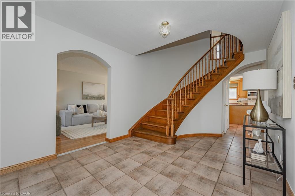 












631 FOUR MILE CREEK Road

,
Niagara-on-the-Lake,




Ontario
L0S1J0

