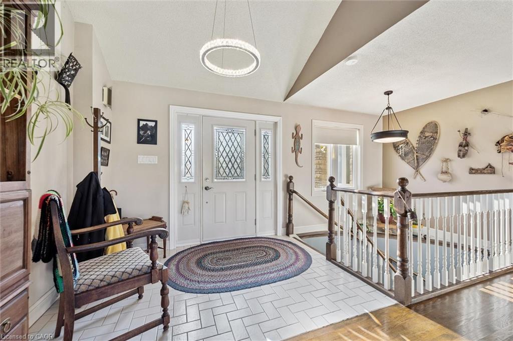 












8060 WELLINGTON RD 18

,
Fergus,




Ontario
N1M2W5

