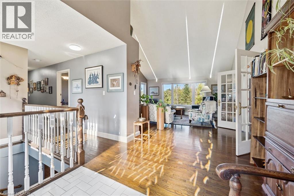 












8060 WELLINGTON RD 18

,
Fergus,




Ontario
N1M2W5

