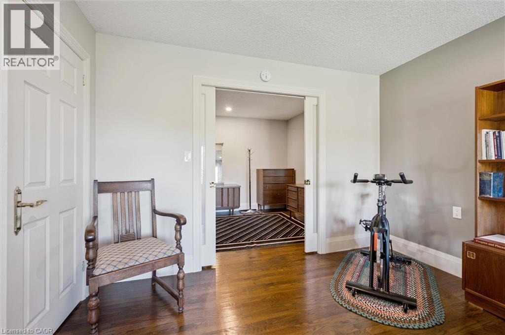 












8060 WELLINGTON RD 18

,
Fergus,




Ontario
N1M2W5

