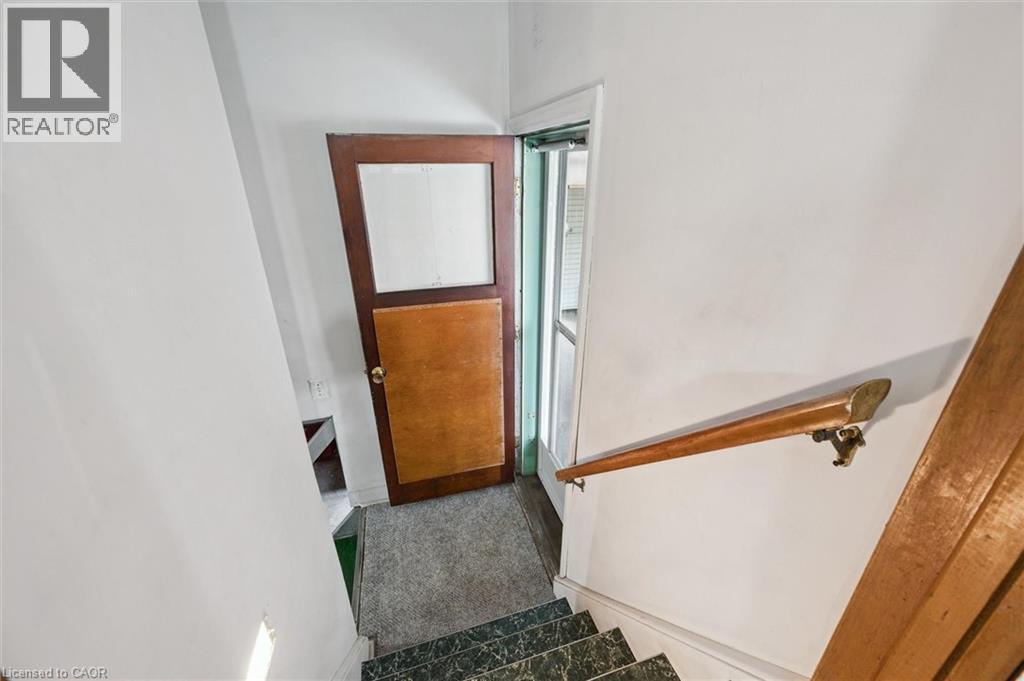 












193 EDINBURGH Road S

,
Guelph,




Ontario
N1G2H8

