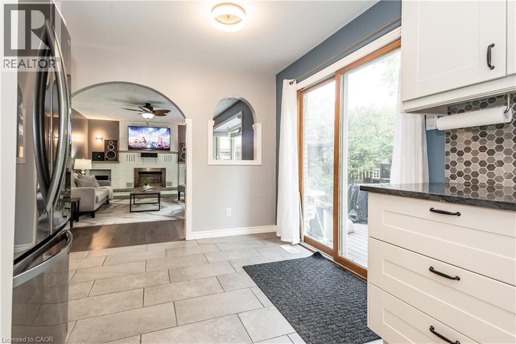 












236 IRONWOOD Road

,
Guelph,




Ontario
N1G3G1

