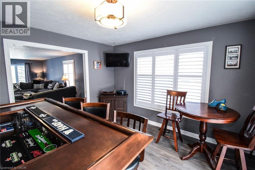 












3 MEADOWBROOK Court

,
Dunnville,




Ontario
N1A3H6

