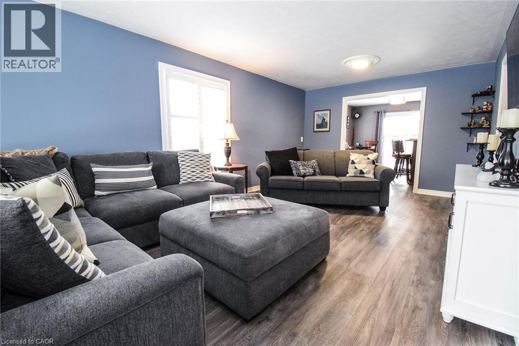 












3 MEADOWBROOK Court

,
Dunnville,




Ontario
N1A3H6

