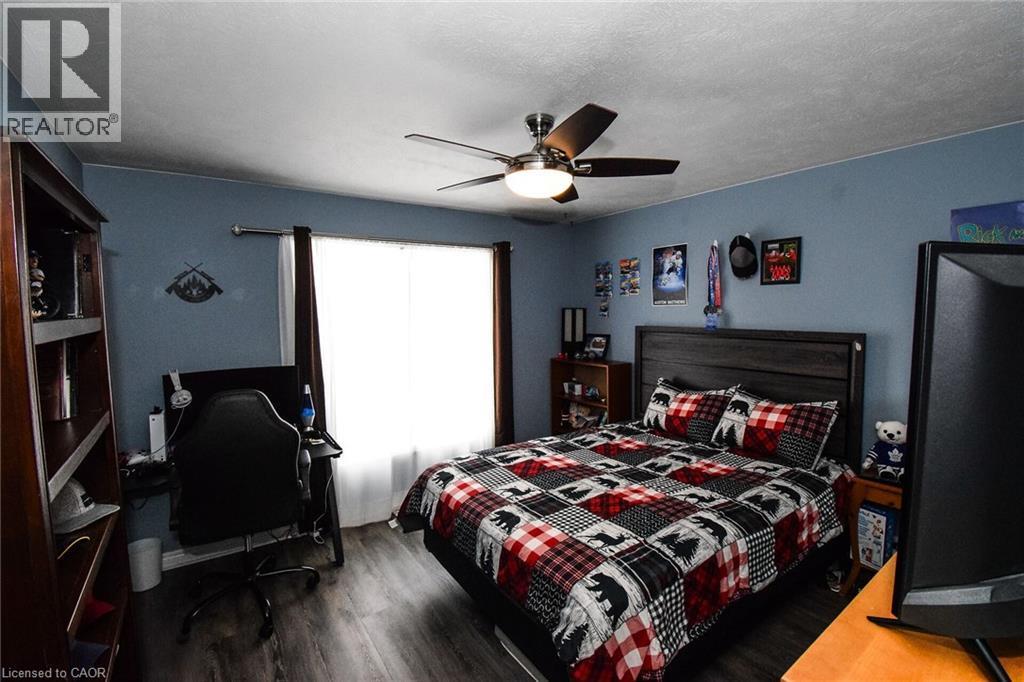 












3 MEADOWBROOK Court

,
Dunnville,




Ontario
N1A3H6

