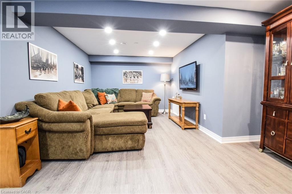 












3 MEADOWBROOK Court

,
Dunnville,




Ontario
N1A3H6

