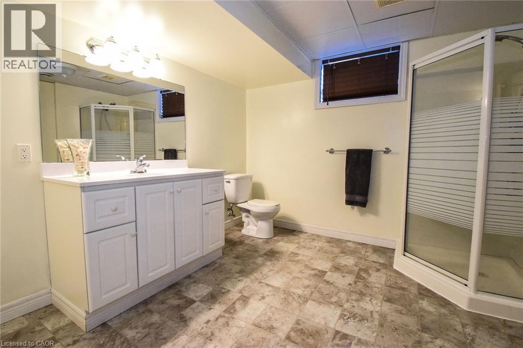 












3 MEADOWBROOK Court

,
Dunnville,




Ontario
N1A3H6

